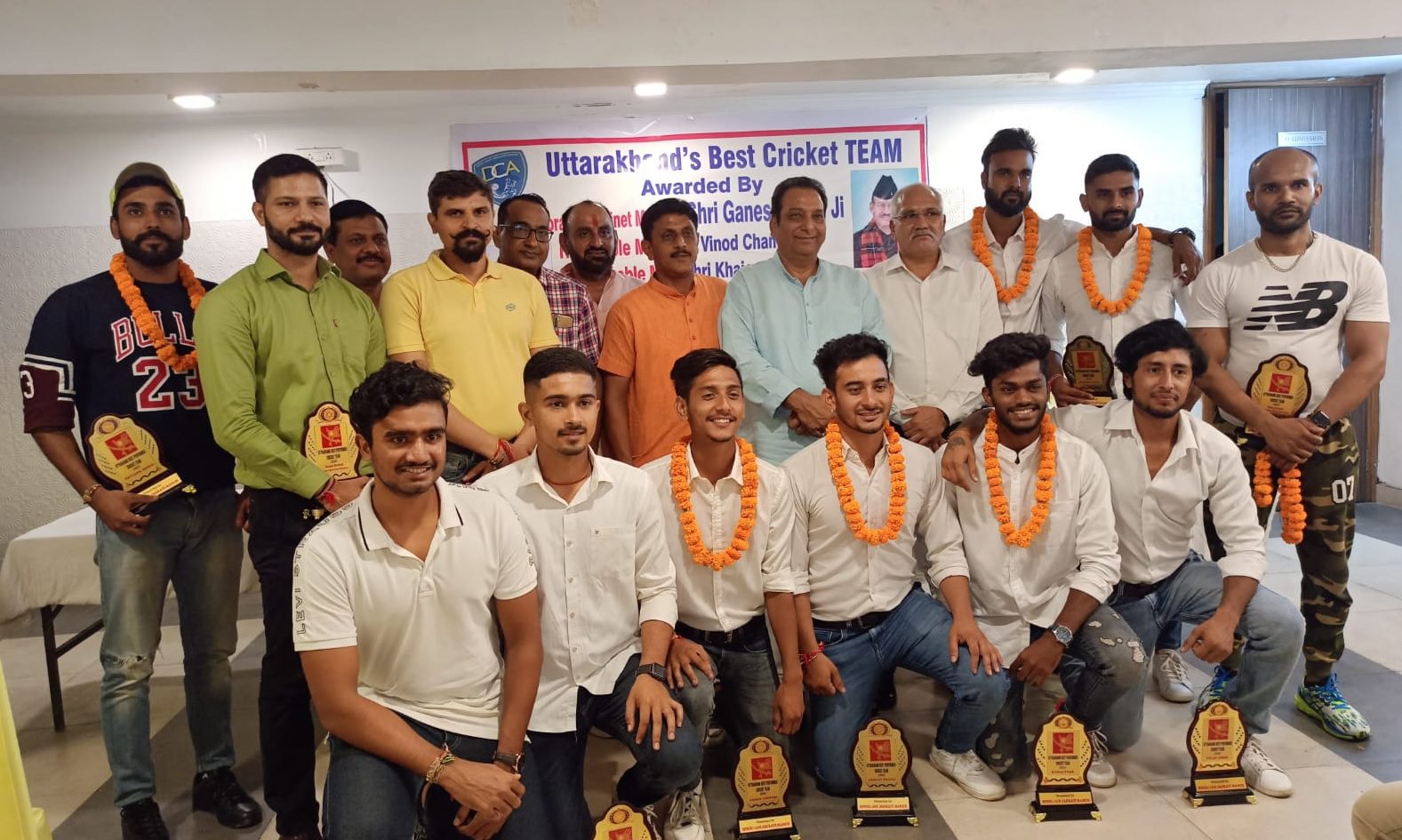 हिंदू जन जागृति मंच ने क्रिकेट खिलाड़ियों ​को किया सम्मानित